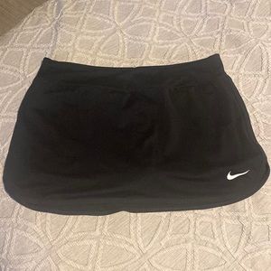Black Nike dri-fit skirt